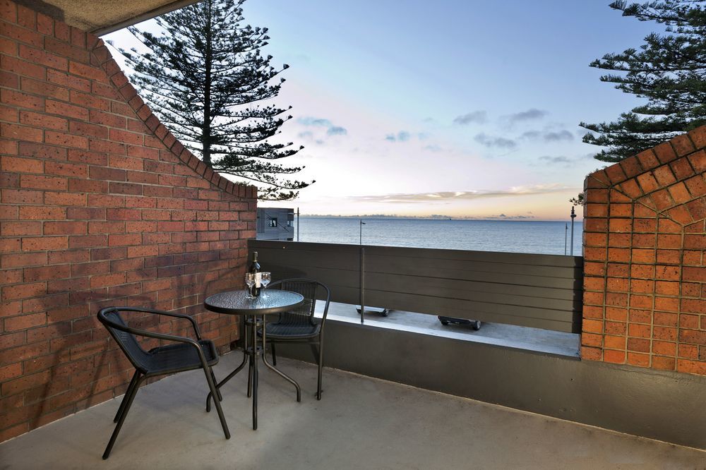 Beachfront Voyager Motor Inn Burnie Kültér fotó